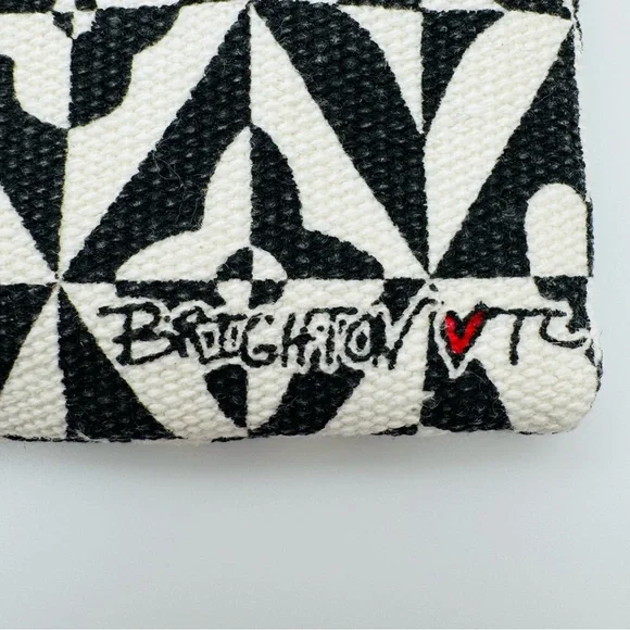 Brighton LOVE Zip Pouch Black White Geometric Canvas 9x5.5 - Picture 2 of 11